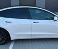 Білий Тесла Модель 3, об'ємом двигуна 0 л та пробігом 74 тис. км за 21299 $, фото 5 на Automoto.ua