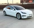 Білий Тесла Модель 3, об'ємом двигуна 0 л та пробігом 65 тис. км за 22000 $, фото 2 на Automoto.ua