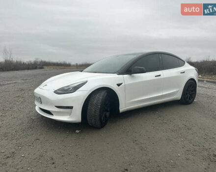 Белый Тесла Модель 3, объемом двигателя 0 л и пробегом 59 тыс. км за 22000 $, фото 8 на Automoto.ua