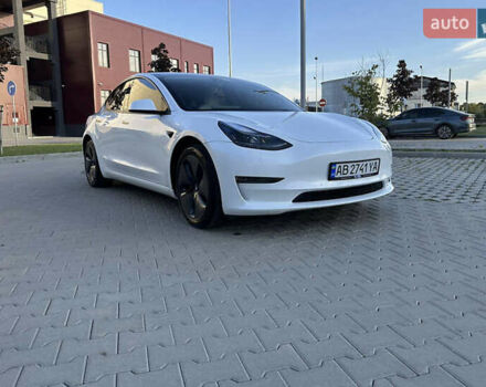 Белый Тесла Модель 3, объемом двигателя 0 л и пробегом 34 тыс. км за 24600 $, фото 2 на Automoto.ua