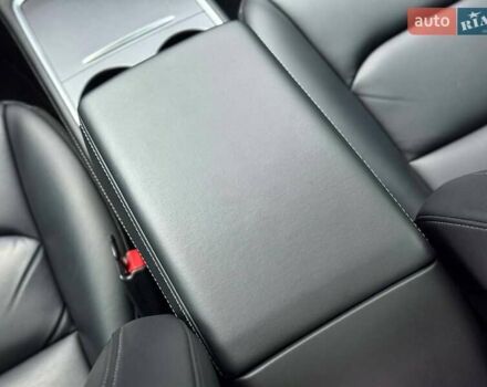 Белый Тесла Модель 3, объемом двигателя 0 л и пробегом 70 тыс. км за 22600 $, фото 37 на Automoto.ua