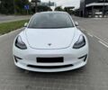 Білий Тесла Модель 3, об'ємом двигуна 0 л та пробігом 63 тис. км за 17000 $, фото 1 на Automoto.ua