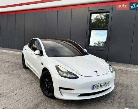 Белый Тесла Модель 3, объемом двигателя 0 л и пробегом 70 тыс. км за 22600 $, фото 3 на Automoto.ua