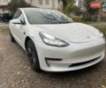 Тесла Модель 3 2022 у Києві на Automoto.ua Білий Тесла Модель 3, об'ємом двигуна 0 л та пробігом 64 тис. км за 14700 $, фото 1 на Automoto.ua