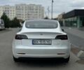 Белый Тесла Модель 3, объемом двигателя 0 л и пробегом 68 тыс. км за 21700 $, фото 4 на Automoto.ua