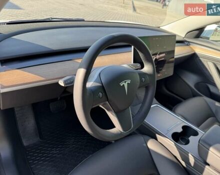 Белый Тесла Модель 3, объемом двигателя 0 л и пробегом 56 тыс. км за 20877 $, фото 8 на Automoto.ua