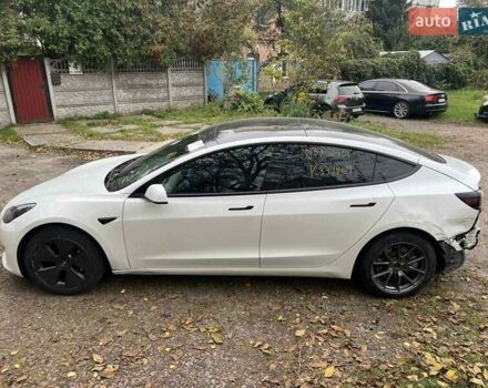 Тесла Модель 3 2022 у Києві на Automoto.ua Білий Тесла Модель 3, об'ємом двигуна 0 л та пробігом 64 тис. км за 14700 $, фото 32 на Automoto.ua