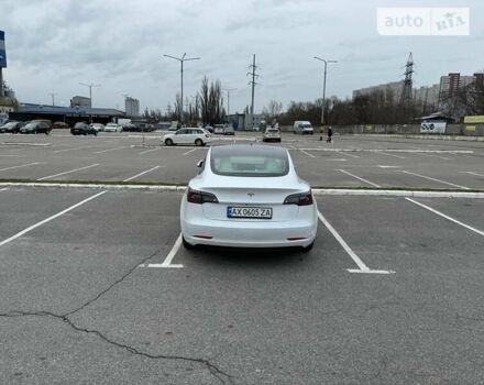 Белый Тесла Модель 3, объемом двигателя 0 л и пробегом 25 тыс. км за 26000 $, фото 5 на Automoto.ua