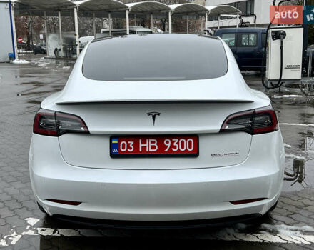 Білий Тесла Модель 3, об'ємом двигуна 0 л та пробігом 5 тис. км за 22500 $, фото 10 на Automoto.ua