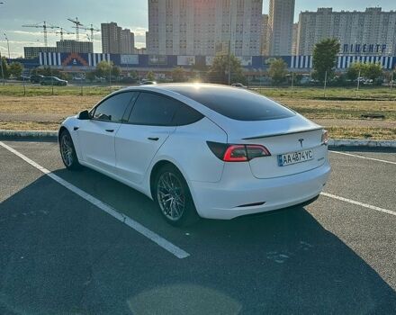 Білий Тесла Модель 3, об'ємом двигуна 0 л та пробігом 122 тис. км за 23000 $, фото 2 на Automoto.ua