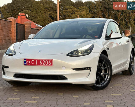 Білий Тесла Модель 3, об'ємом двигуна 0 л та пробігом 1 тис. км за 37999 $, фото 7 на Automoto.ua