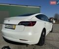 Белый Тесла Модель 3, объемом двигателя 0 л и пробегом 56 тыс. км за 20877 $, фото 21 на Automoto.ua
