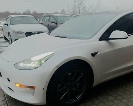 Білий Тесла Модель 3, об'ємом двигуна 0 л та пробігом 94 тис. км за 21500 $, фото 3 на Automoto.ua