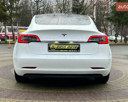 Білий Тесла Модель 3, об'ємом двигуна 0 л та пробігом 33 тис. км за 21300 $, фото 5 на Automoto.ua