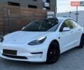 Белый Тесла Модель 3, объемом двигателя 0 л и пробегом 95 тыс. км за 19900 $, фото 3 на Automoto.ua