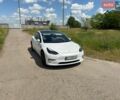 Білий Тесла Модель 3, об'ємом двигуна 0 л та пробігом 87 тис. км за 23500 $, фото 4 на Automoto.ua