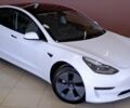 Білий Тесла Модель 3, об'ємом двигуна 0 л та пробігом 60 тис. км за 19000 $, фото 2 на Automoto.ua