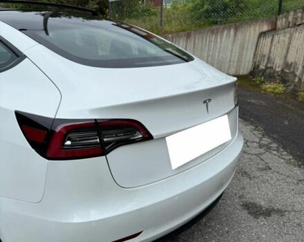 Белый Тесла Модель 3, объемом двигателя 0 л и пробегом 42 тыс. км за 13000 $, фото 3 на Automoto.ua