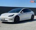Білий Тесла Модель 3, об'ємом двигуна 0 л та пробігом 68 тис. км за 26800 $, фото 1 на Automoto.ua