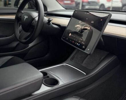 Білий Тесла Модель 3, об'ємом двигуна 0 л та пробігом 40 тис. км за 19500 $, фото 4 на Automoto.ua