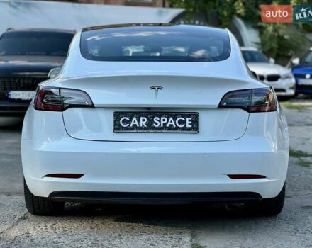 Білий Тесла Модель 3, об'ємом двигуна 0 л та пробігом 36 тис. км за 22200 $, фото 10 на Automoto.ua