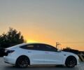 Белый Тесла Модель 3, объемом двигателя 0 л и пробегом 50 тыс. км за 18000 $, фото 5 на Automoto.ua