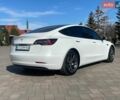 Белый Тесла Модель 3, объемом двигателя 0 л и пробегом 142 тыс. км за 18800 $, фото 20 на Automoto.ua