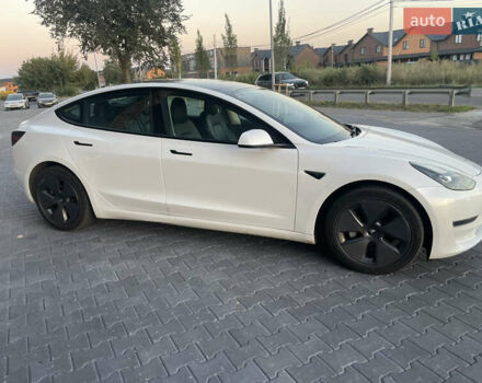 Білий Тесла Модель 3, об'ємом двигуна 0 л та пробігом 142 тис. км за 18200 $, фото 3 на Automoto.ua