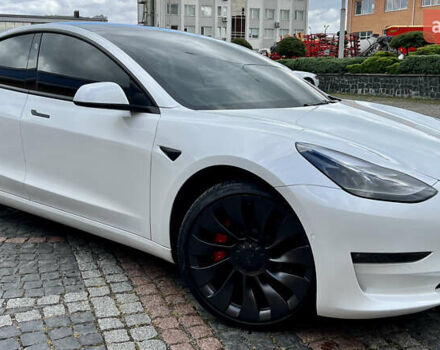 Тесла Модель 3 2022 у Луцьку на Automoto.ua Білий Тесла Модель 3, об'ємом двигуна 0 л та пробігом 2 тис. км за 22800 $, фото 2 на Automoto.ua