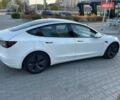 Білий Тесла Модель 3, об'ємом двигуна 0 л та пробігом 84 тис. км за 18100 $, фото 6 на Automoto.ua