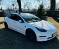 Білий Тесла Модель 3, об'ємом двигуна 0 л та пробігом 87 тис. км за 23500 $, фото 1 на Automoto.ua