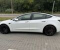 Білий Тесла Модель 3, об'ємом двигуна 0 л та пробігом 63 тис. км за 17000 $, фото 5 на Automoto.ua