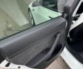 Белый Тесла Модель 3, объемом двигателя 0 л и пробегом 81 тыс. км за 21000 $, фото 11 на Automoto.ua