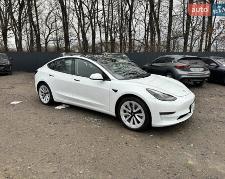 Белый Тесла Модель 3, объемом двигателя 0 л и пробегом 28 тыс. км за 19990 $, фото 2 на Automoto.ua