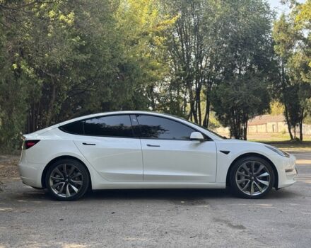 Белый Тесла Модель 3, объемом двигателя 0 л и пробегом 90 тыс. км за 17900 $, фото 2 на Automoto.ua