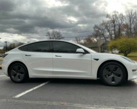 Білий Тесла Модель 3, об'ємом двигуна 0 л та пробігом 24 тис. км за 8400 $, фото 1 на Automoto.ua