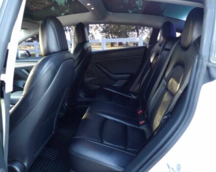 Белый Тесла Модель 3, объемом двигателя 0 л и пробегом 23 тыс. км за 18200 $, фото 9 на Automoto.ua