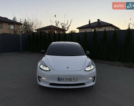 Білий Тесла Модель 3, об'ємом двигуна 0 л та пробігом 12 тис. км за 23700 $, фото 18 на Automoto.ua