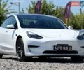 Білий Тесла Модель 3, об'ємом двигуна 0 л та пробігом 99 тис. км за 18900 $, фото 1 на Automoto.ua