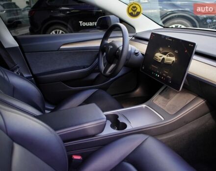 Білий Тесла Модель 3, об'ємом двигуна 0 л та пробігом 33 тис. км за 19499 $, фото 27 на Automoto.ua