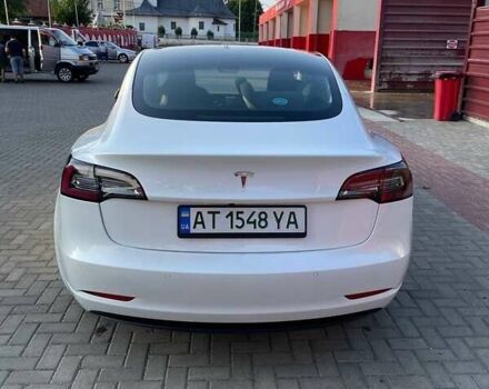 Білий Тесла Модель 3, об'ємом двигуна 0 л та пробігом 157 тис. км за 18650 $, фото 4 на Automoto.ua