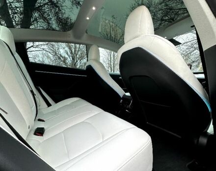 Белый Тесла Модель 3, объемом двигателя 0 л и пробегом 48 тыс. км за 25500 $, фото 5 на Automoto.ua