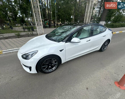 Белый Тесла Модель 3, объемом двигателя 0 л и пробегом 53 тыс. км за 19900 $, фото 7 на Automoto.ua