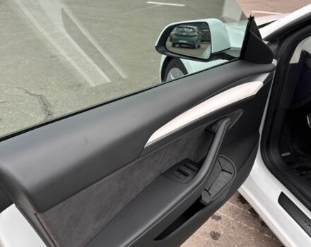 Белый Тесла Модель 3, объемом двигателя 0 л и пробегом 81 тыс. км за 21000 $, фото 9 на Automoto.ua