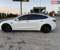 Білий Тесла Модель 3, об'ємом двигуна 0 л та пробігом 103 тис. км за 19800 $, фото 3 на Automoto.ua