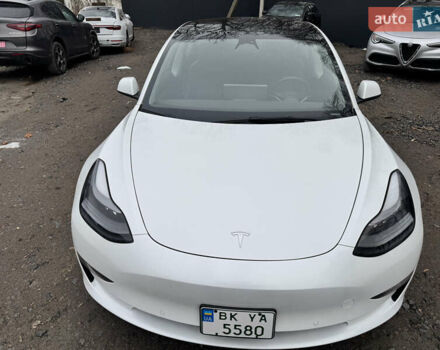 Белый Тесла Модель 3, объемом двигателя 0 л и пробегом 28 тыс. км за 19990 $, фото 13 на Automoto.ua
