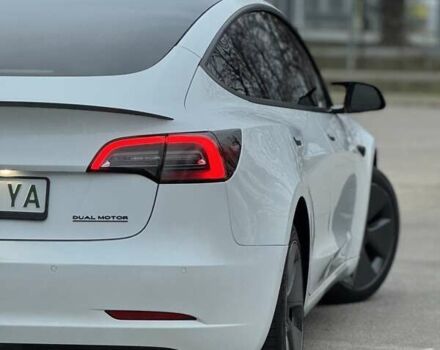 Белый Тесла Модель 3, объемом двигателя 0 л и пробегом 85 тыс. км за 21999 $, фото 15 на Automoto.ua