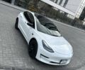 Білий Тесла Модель 3, об'ємом двигуна 0 л та пробігом 139 тис. км за 22900 $, фото 6 на Automoto.ua