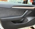 Білий Тесла Модель 3, об'ємом двигуна 0 л та пробігом 83 тис. км за 20900 $, фото 12 на Automoto.ua