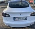 Белый Тесла Модель 3, объемом двигателя 0 л и пробегом 63 тыс. км за 25500 $, фото 5 на Automoto.ua